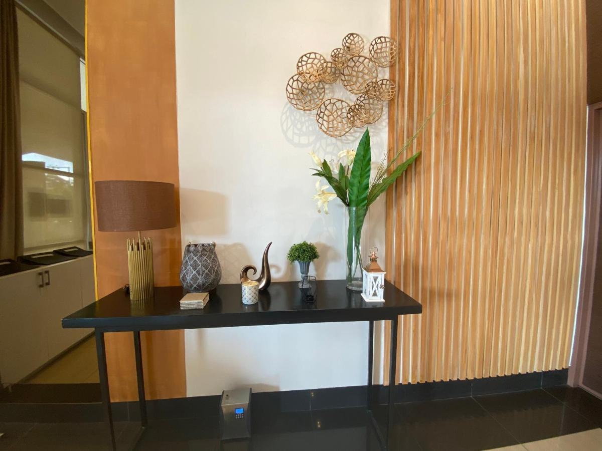 Compact Studio Unit @ Centrio Tower Cagayan de Oro Exterior photo